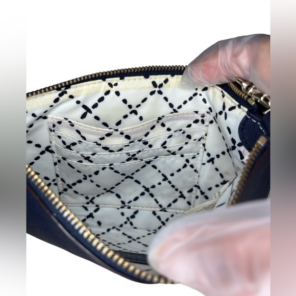 Kate Spade Women's Black Wristlet 8" Wallet Purse Cow Leather Gold Hardware - Picture 5 of 9